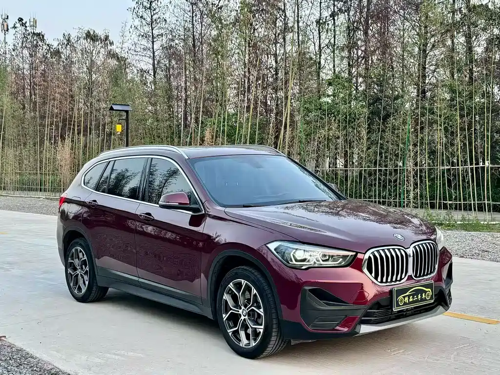 BMW X1 2021 — фото 3