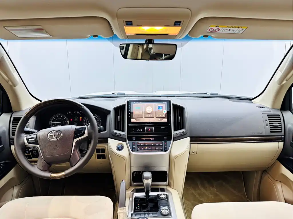 Toyota Land Cruiser 2020 — фото 20