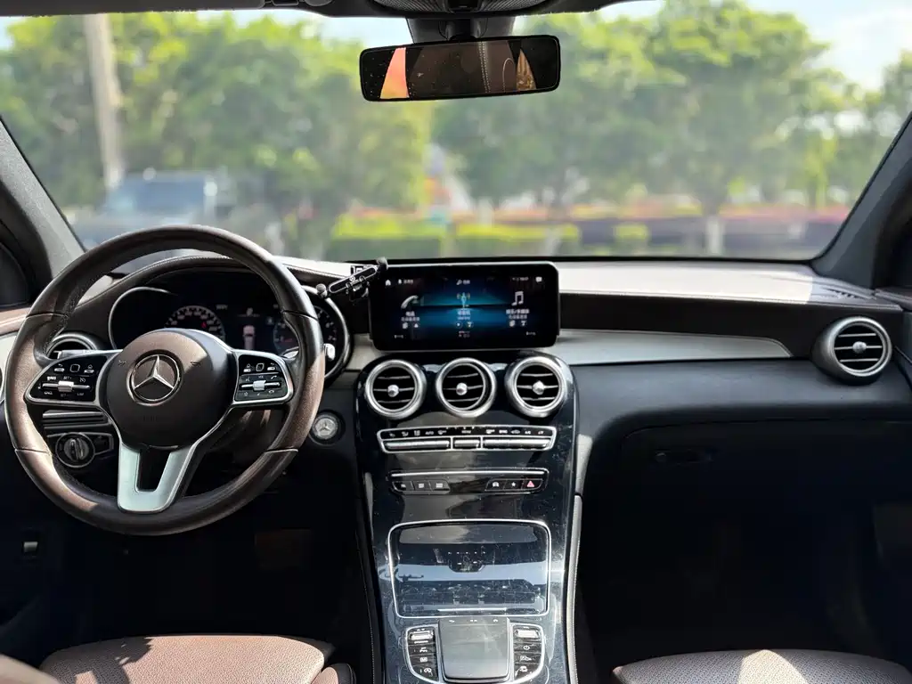 Mercedes-Benz GLC 2020 — фото 13