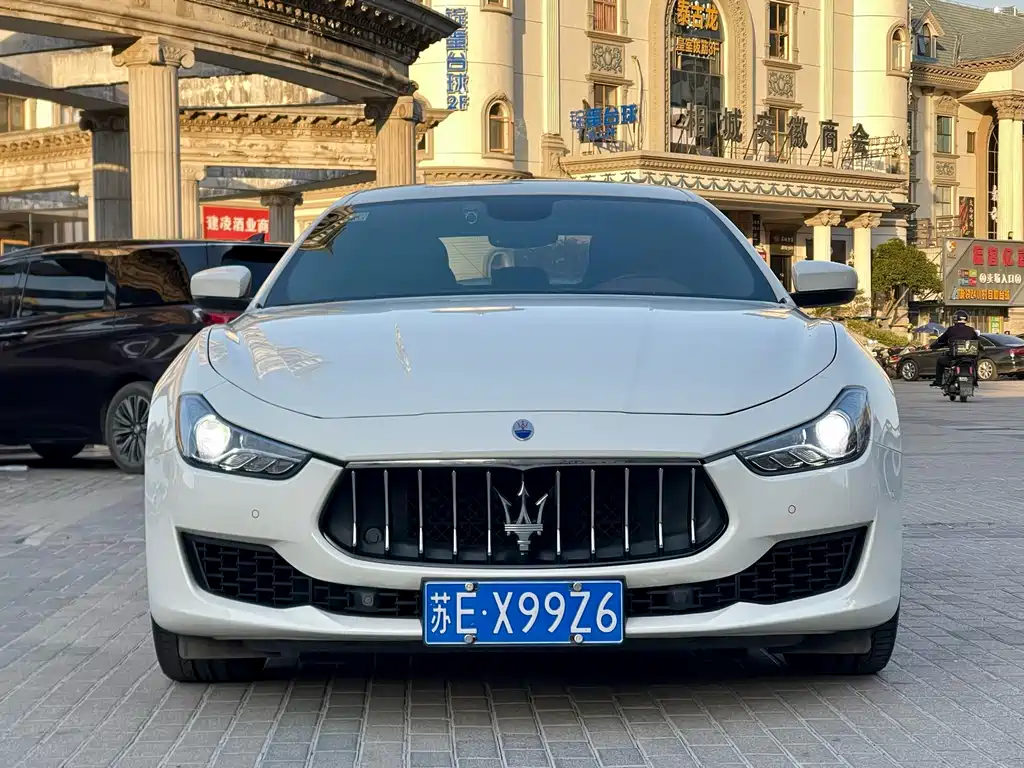 Maserati Ghibli 2021 — фото 1