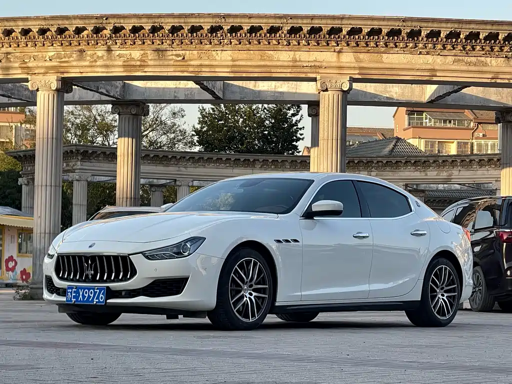 Maserati Ghibli 2021 — фото 4