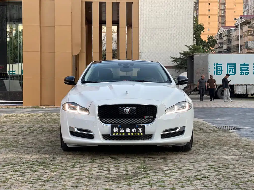 Jaguar XJ 2019 — фото 2