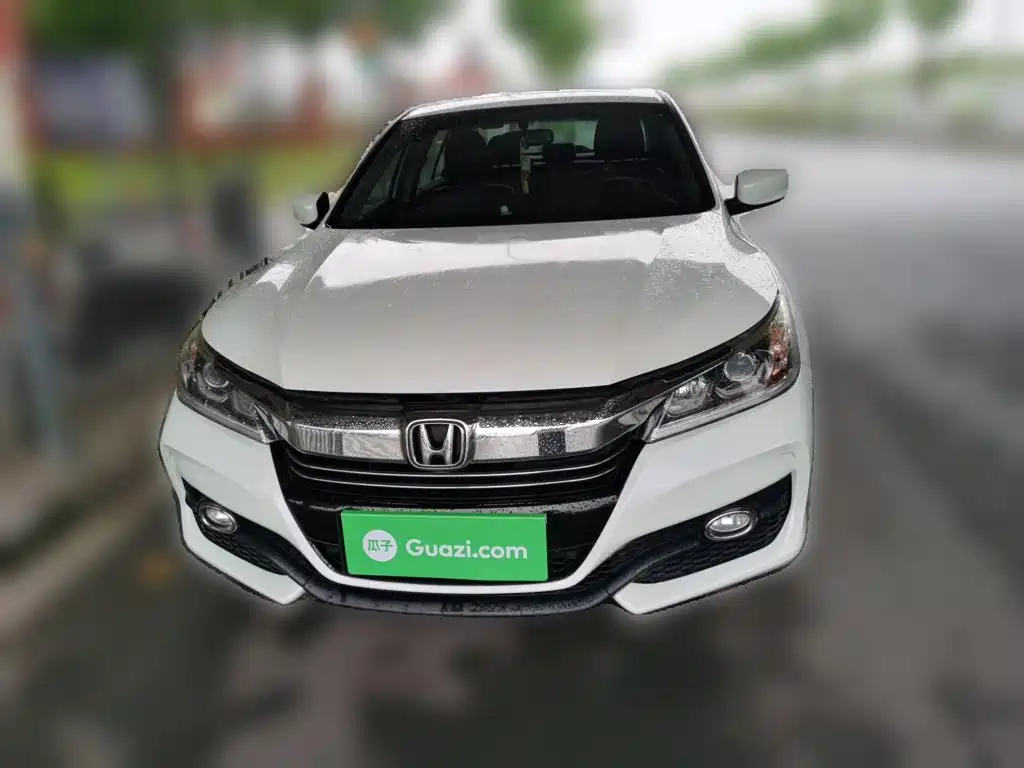 Honda Accord 2017 — фото 24