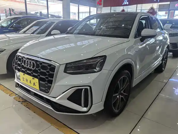 Audi Q2L 2022