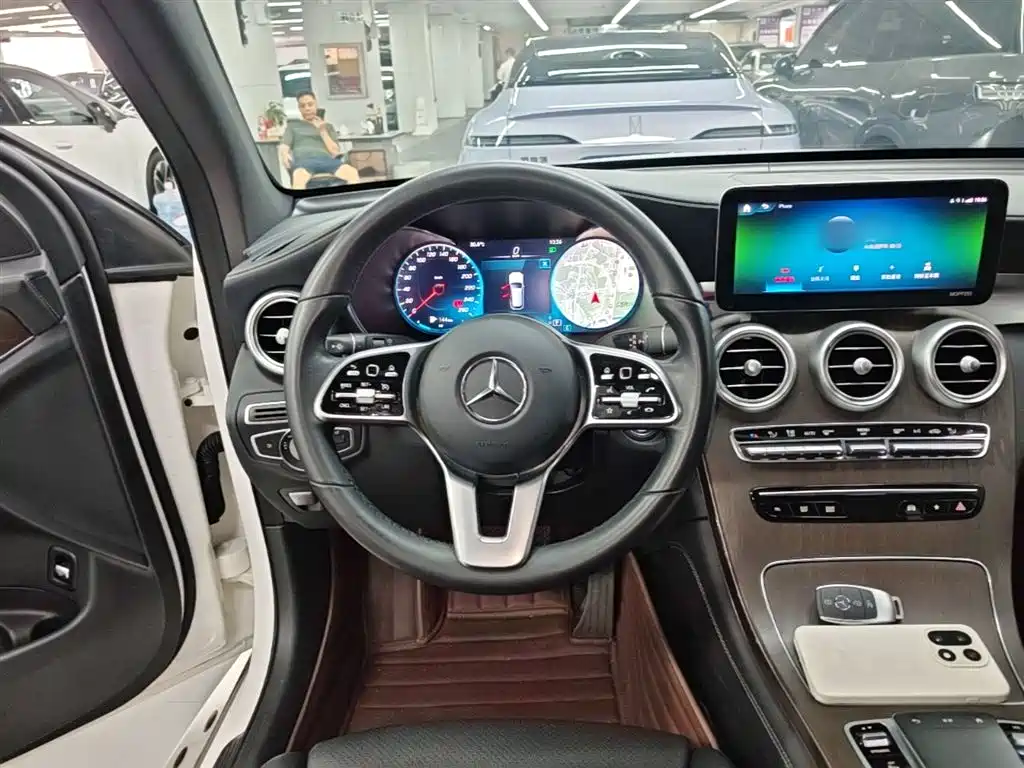 Mercedes-Benz GLC 2021 — фото 11
