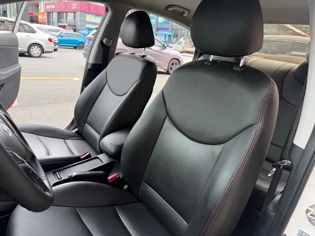Hyundai Elantra Langdong 2017 — фото 29