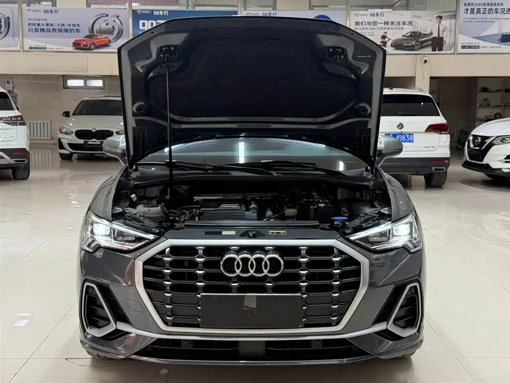 Audi Q3 2023 — фото 14