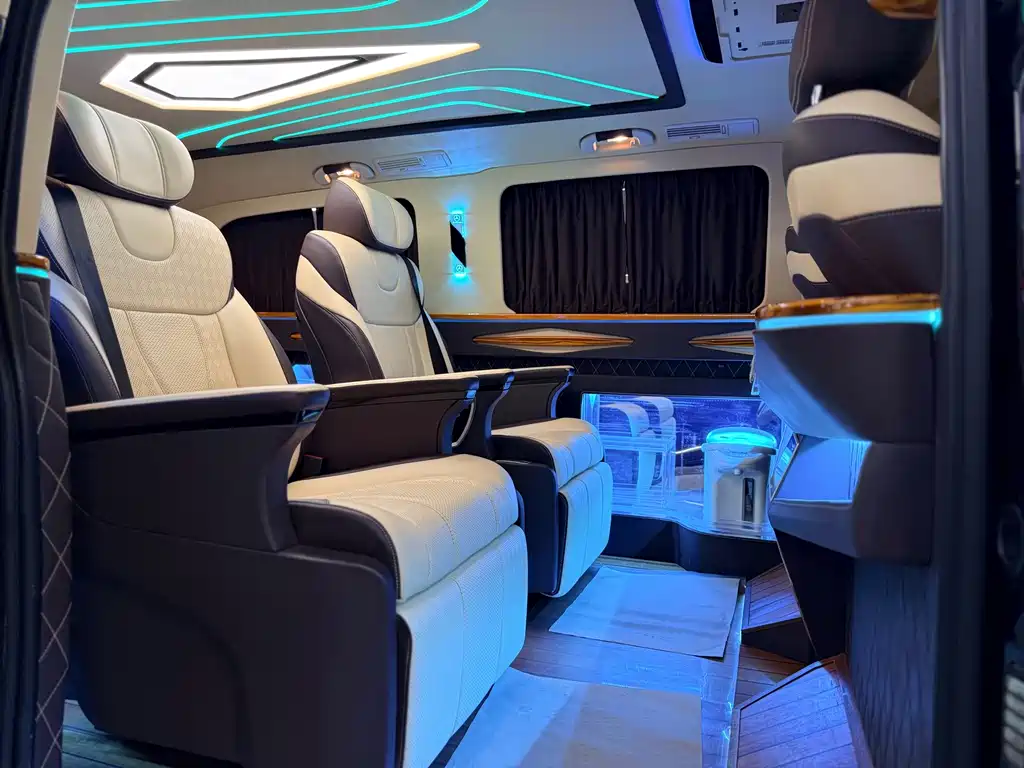 Mercedes-Benz Vito 2020 — фото 18