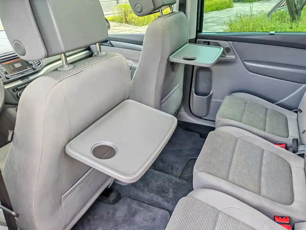 Volkswagen Sharan 2015 — фото 12
