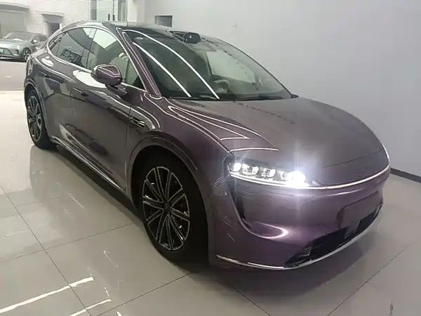 Luxeed R7 2025