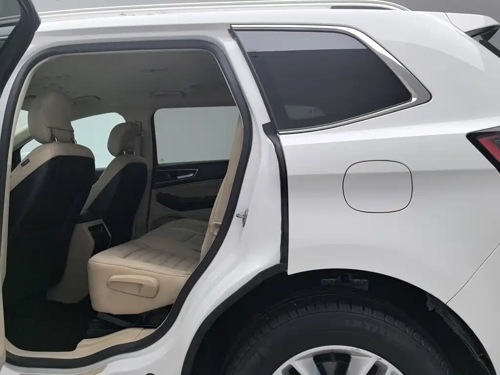Ford Edge 2015 — фото 15