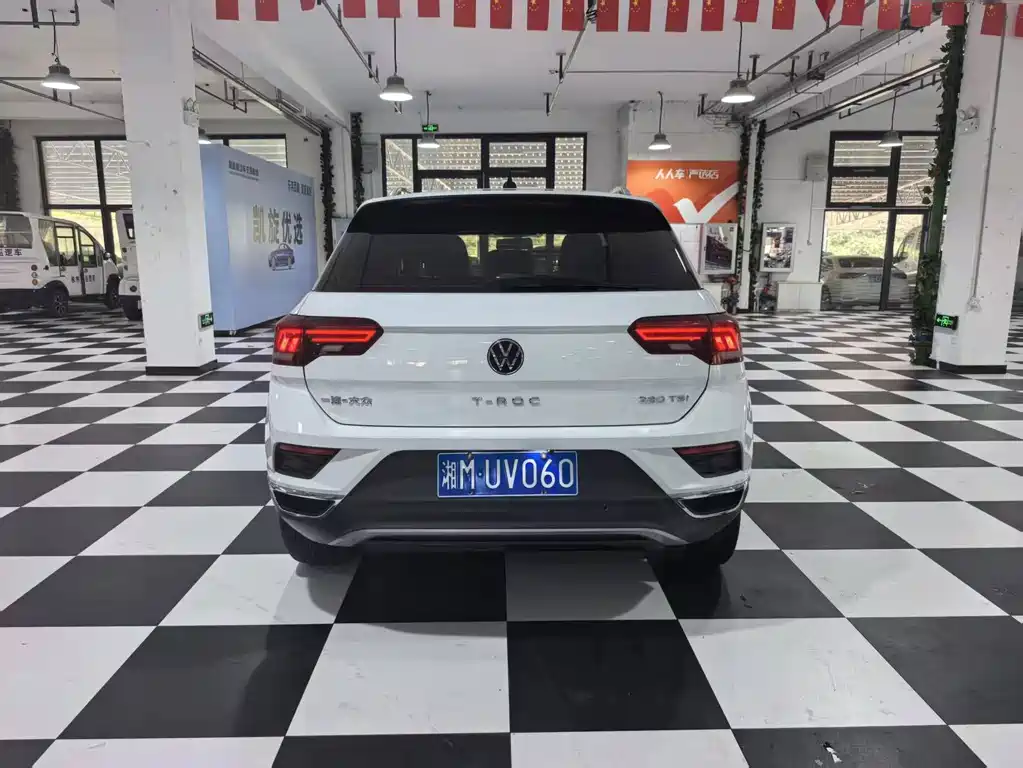 Volkswagen T-Roc 2022 — фото 8