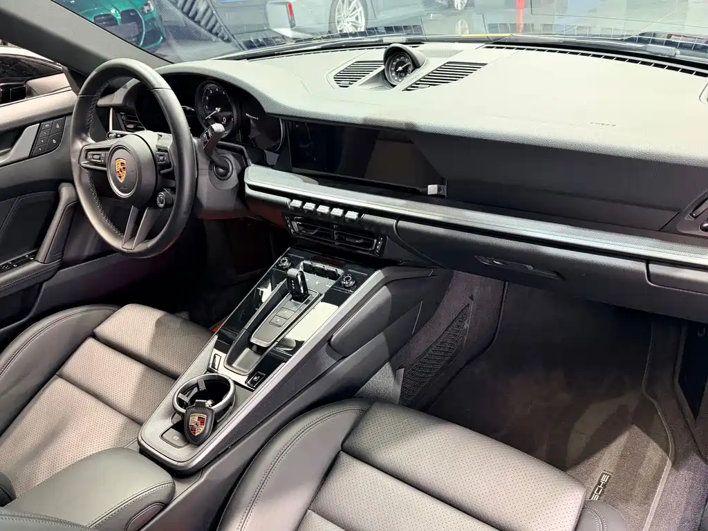 Porsche 911 2023 — фото 10