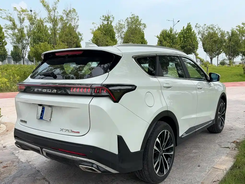 Jetour X70 PLUS 2024 — фото 12