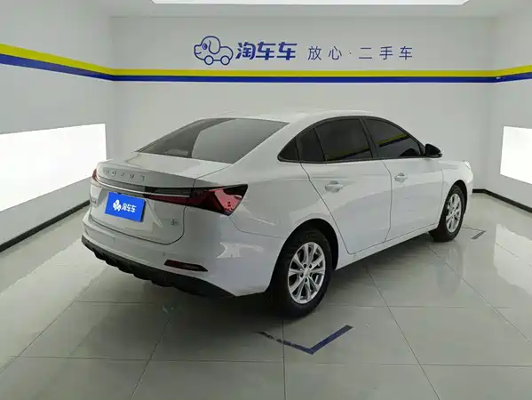 Roewe i5 2025