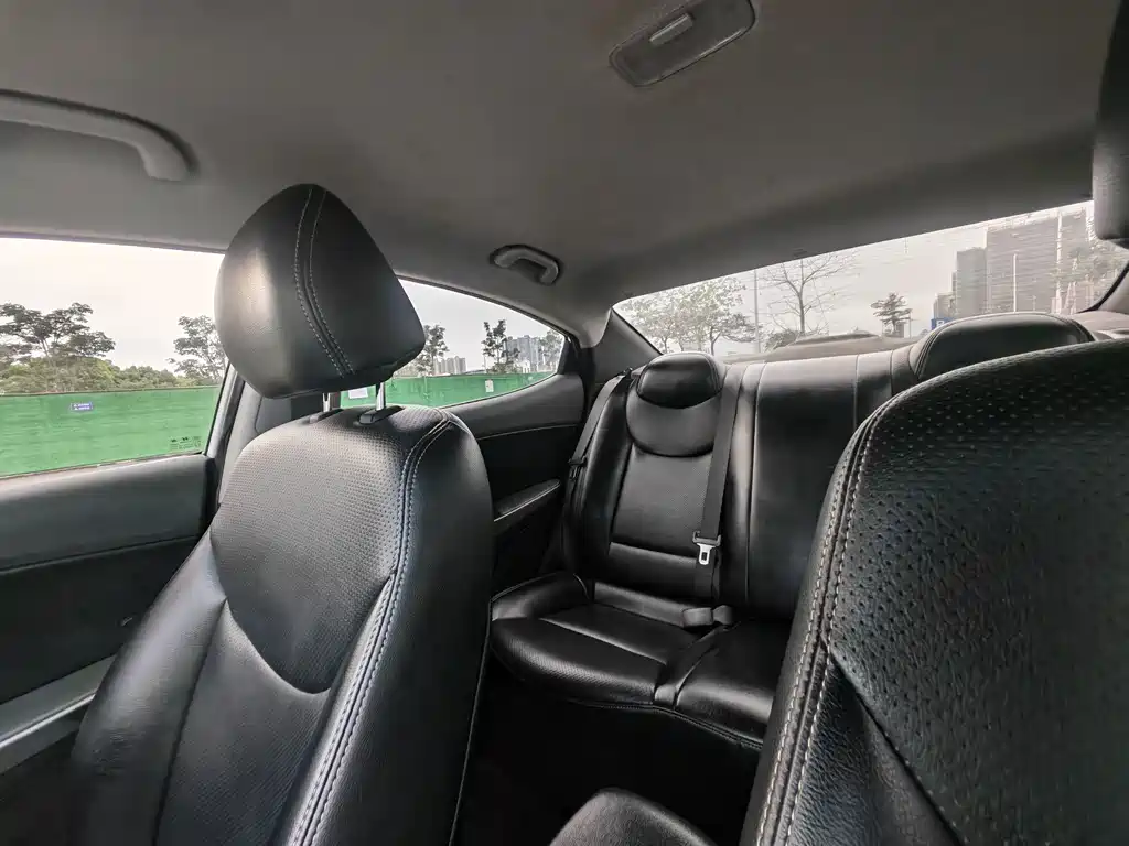 Hyundai Elantra Langdong 2017 — фото 14