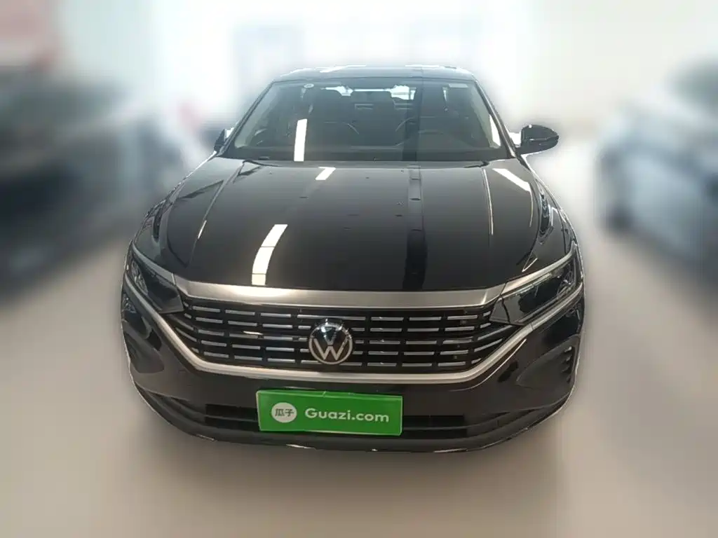 Volkswagen Passat 2025