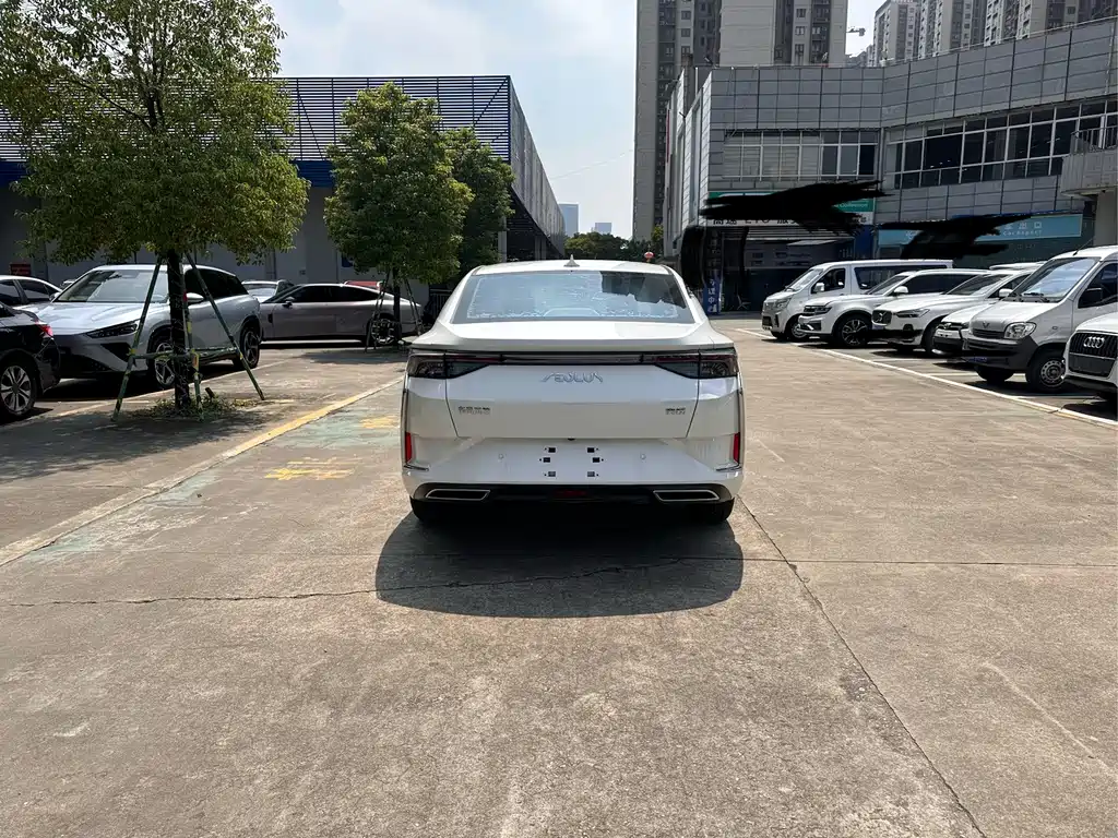 Dongfeng Yixuan 2022