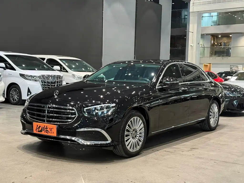 Mercedes-Benz E-Class 2022 — фото 1