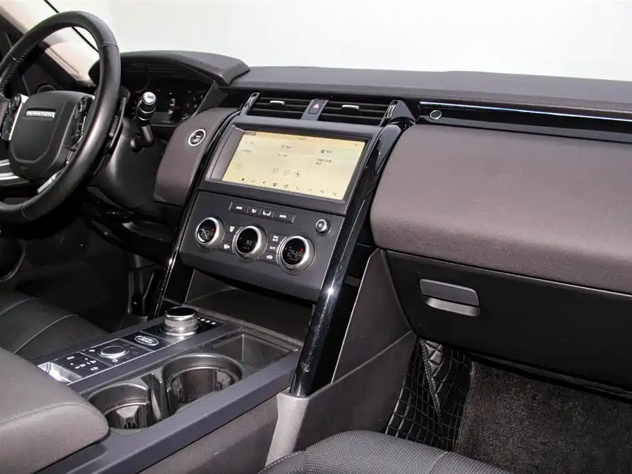 Land Rover Discovery 2021 — фото 10