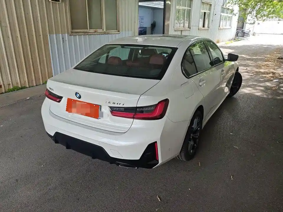BMW 3 Series 2025