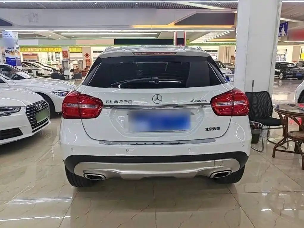 Mercedes-Benz GLA 2015 — фото 9
