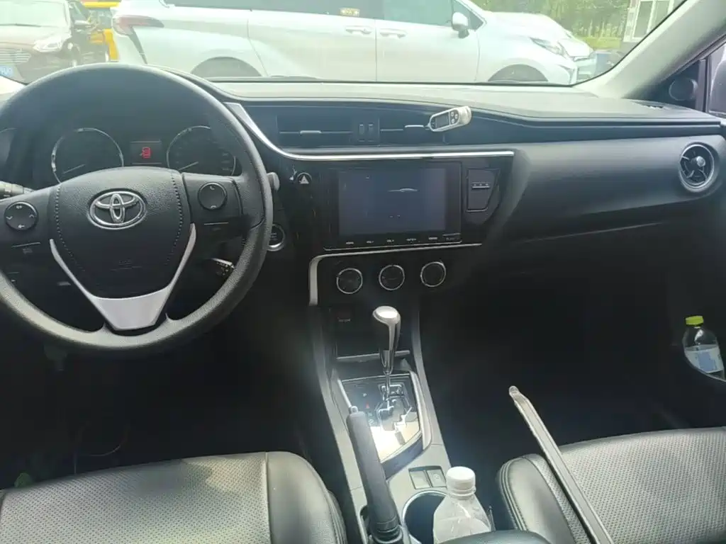 Toyota Corolla 2019 — фото 13