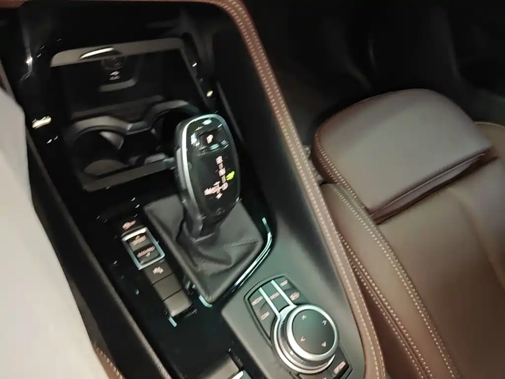 BMW X1 2021 — фото 14