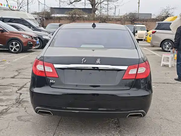 Hongqi H7 2015