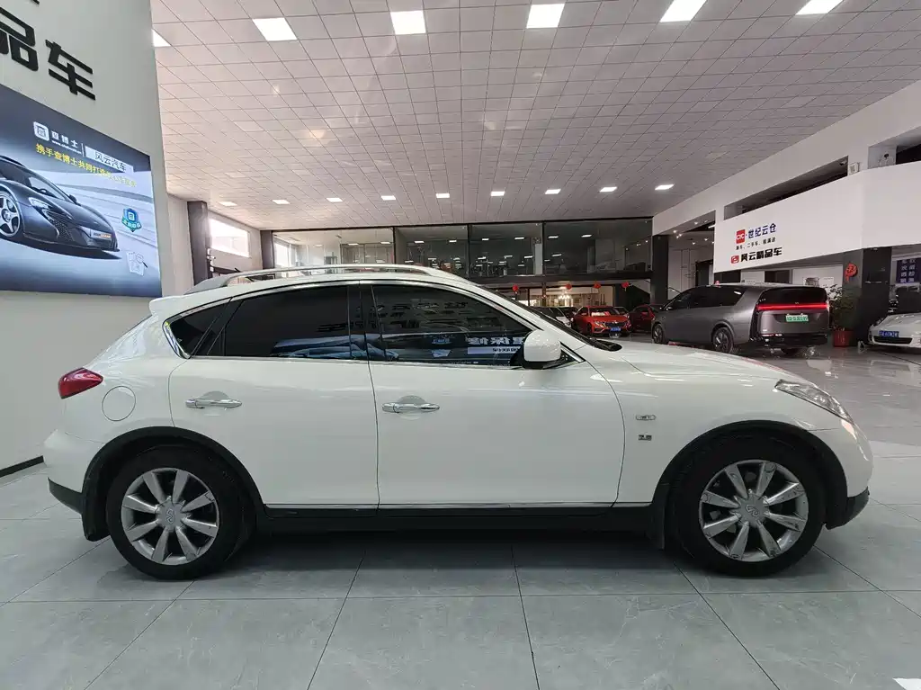Infiniti QX50 2015 — фото 4