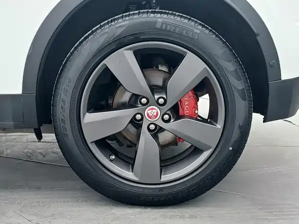 Jaguar E-PACE 2021