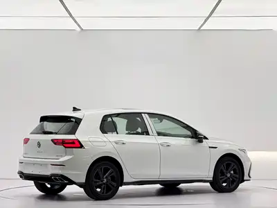 Volkswagen Golf 2024