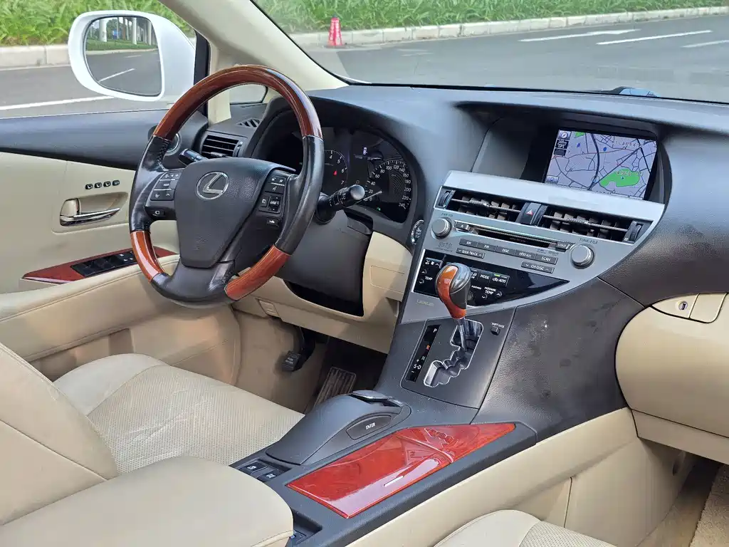Lexus RX Classic 2011 — фото 12