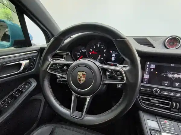 Porsche Macan 2020