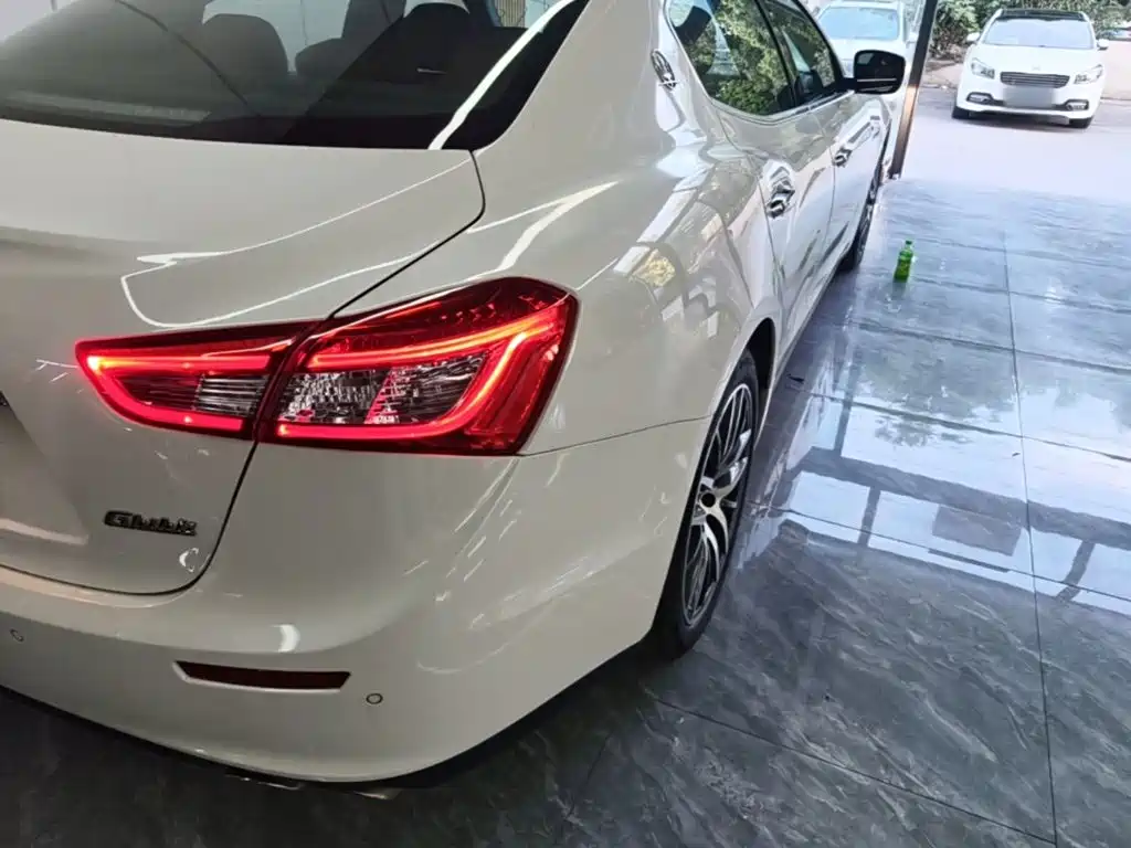 Maserati Ghibli 2014 — фото 8