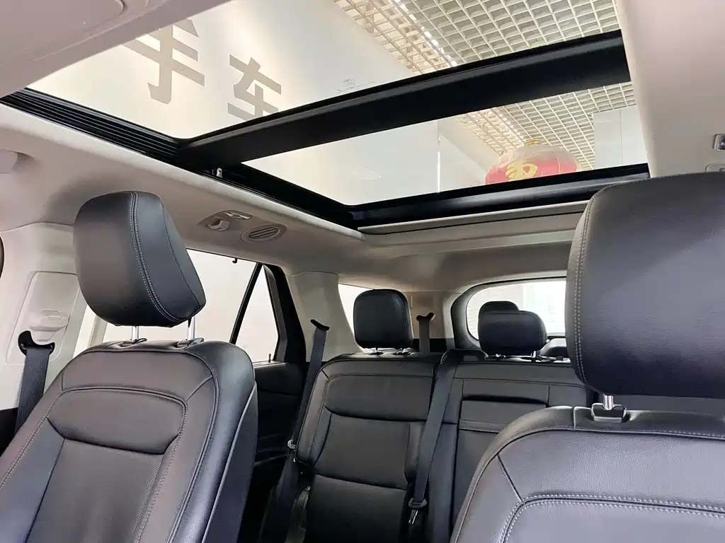 Ford Explorer 2021 — фото 19