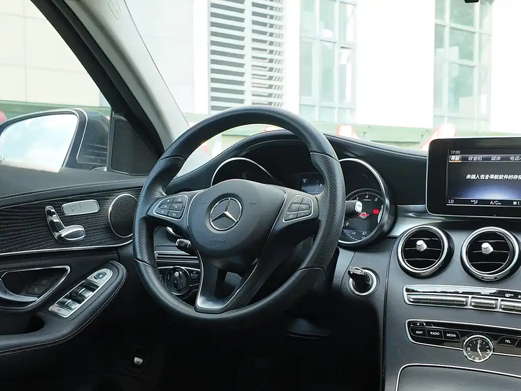 Mercedes-Benz C-Class 2018 — фото 14
