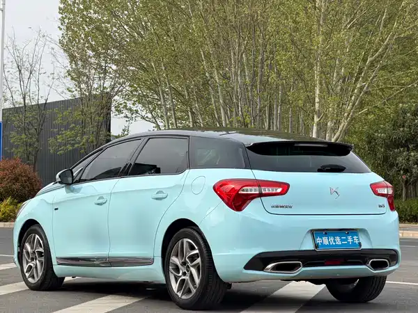 DS 5 2014