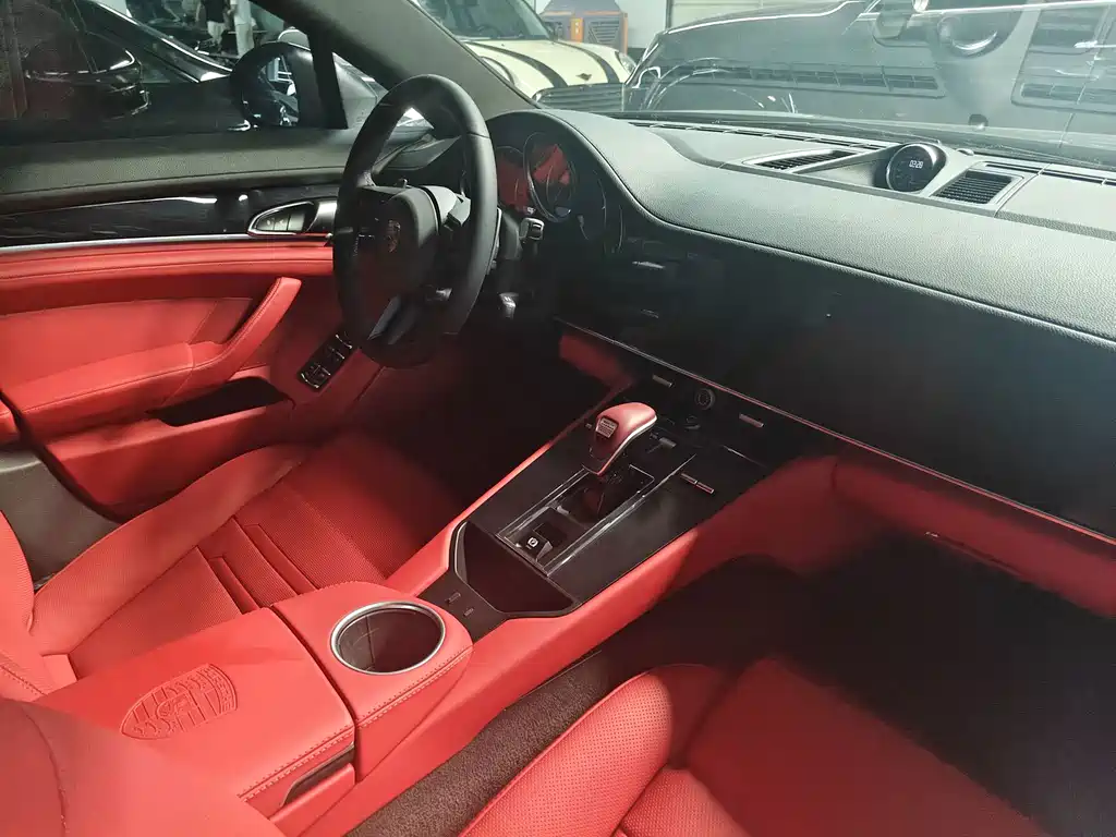 Porsche Panamera 2015 — фото 20