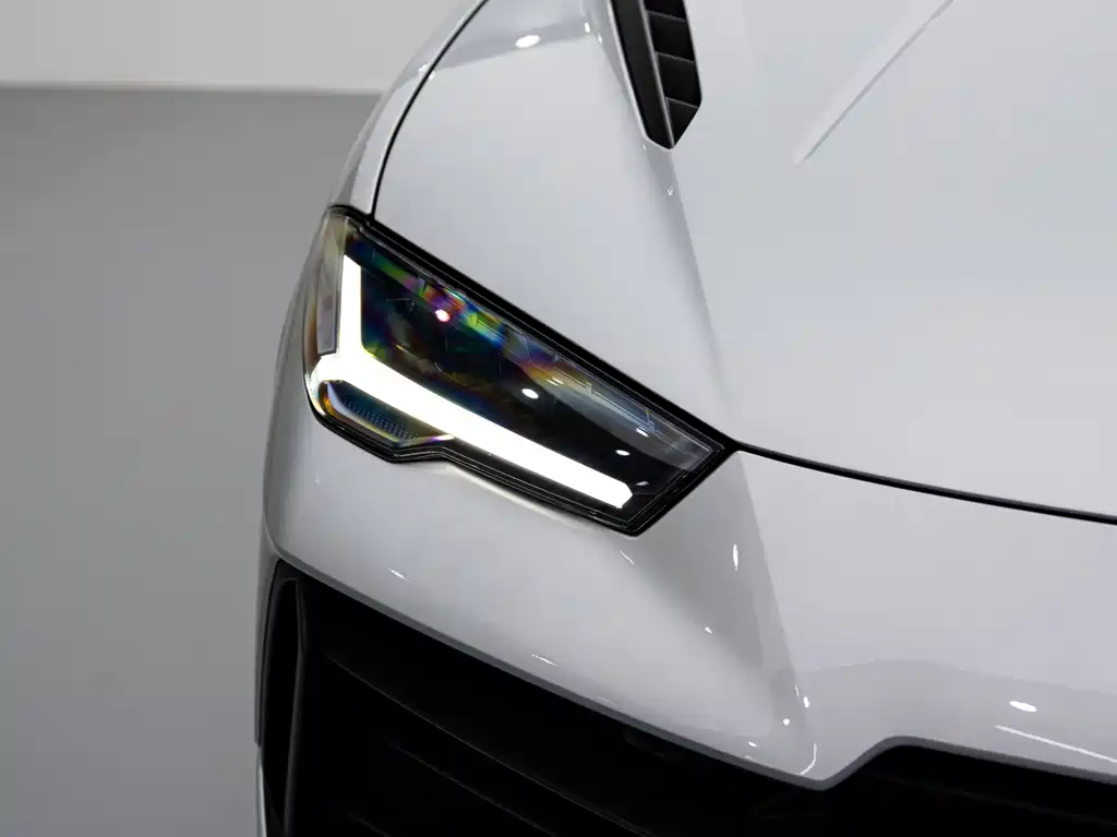 Lamborghini Urus 2024 — фото 4