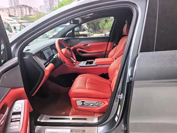BYD Tang L 2025