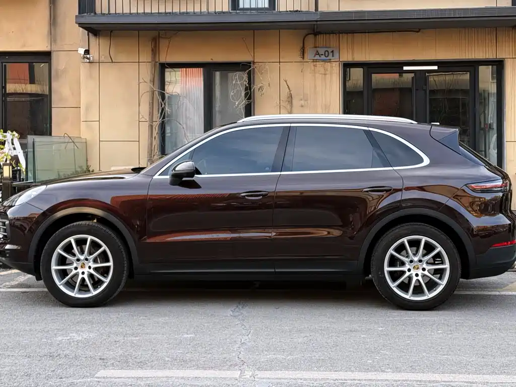 Porsche Cayenne 2018 — фото 2