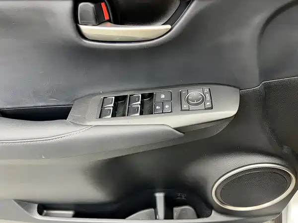 Lexus NX 2021