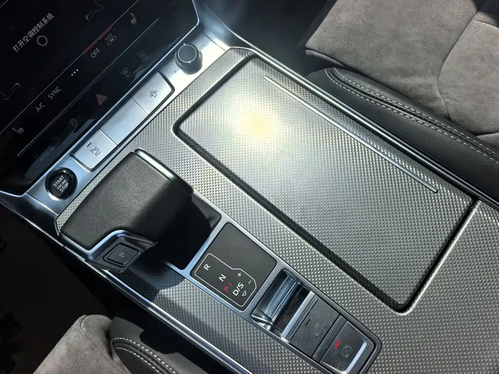 Audi A6L 2023 — фото 12