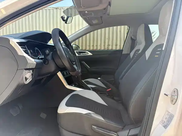 Volkswagen Polo 2021