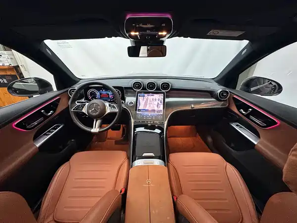 Mercedes-Benz GLC 2023