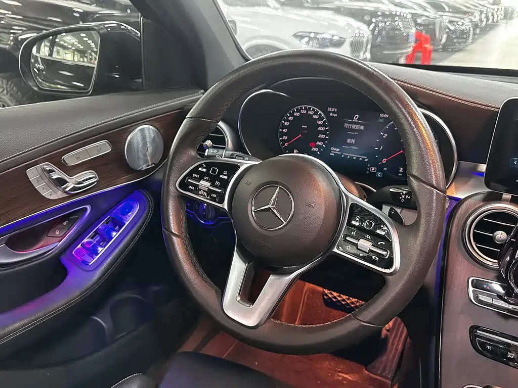 Mercedes-Benz GLC 2021 — фото 14