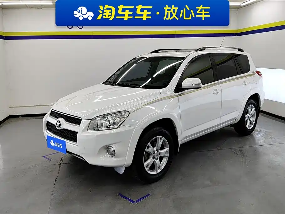 Toyota RAV4 2011