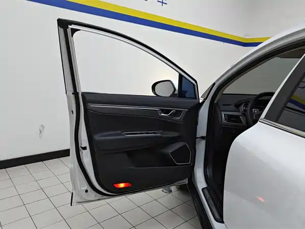 Geely Emgrand GS 2018