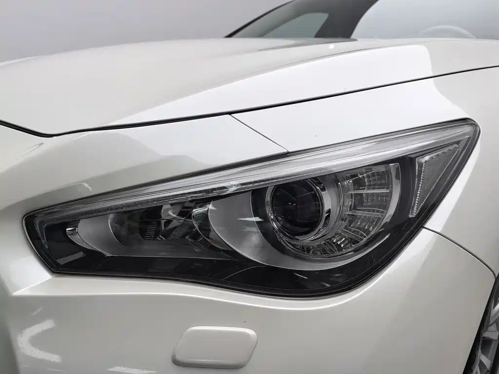 Infiniti Q50L 2017 — фото 7